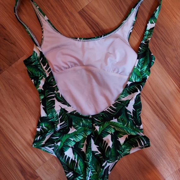 Design Lab Swim Bathing Suit Medium One Piece Green Leaf Pattern Self Bra Tropic - Picture 6 of 10